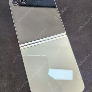 갤럭시Z플립5 민트 512GB 무잔상 상태좋은 중고34만팝니다.