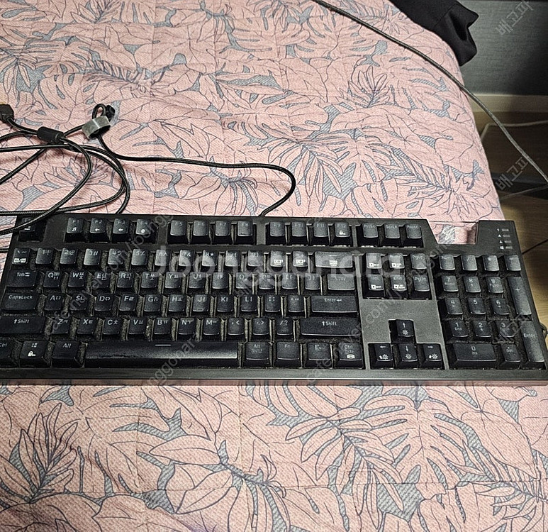 앱코 K660 ARC RGB 게이밍 키보드--0