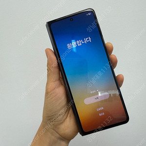 F936 갤럭시 Z폴드4 블랙 256기가 19만 판매합니다.