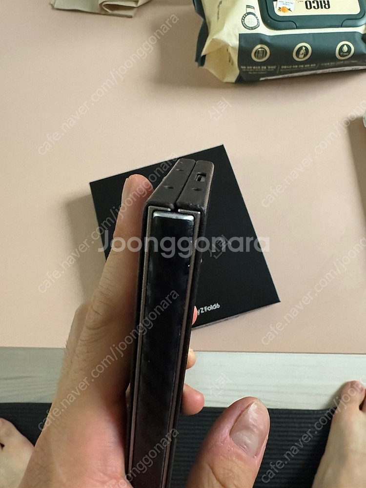 갤럭시 Z 폴드6 실버팜 256G(삼성케어 양도 가능)--1