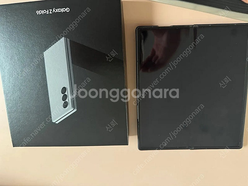 갤럭시 Z 폴드6 실버팜 256G(삼성케어 양도 가능)--2