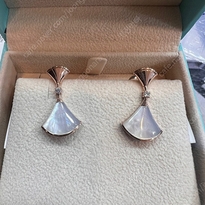 불가리 디바스 드림 귀걸이