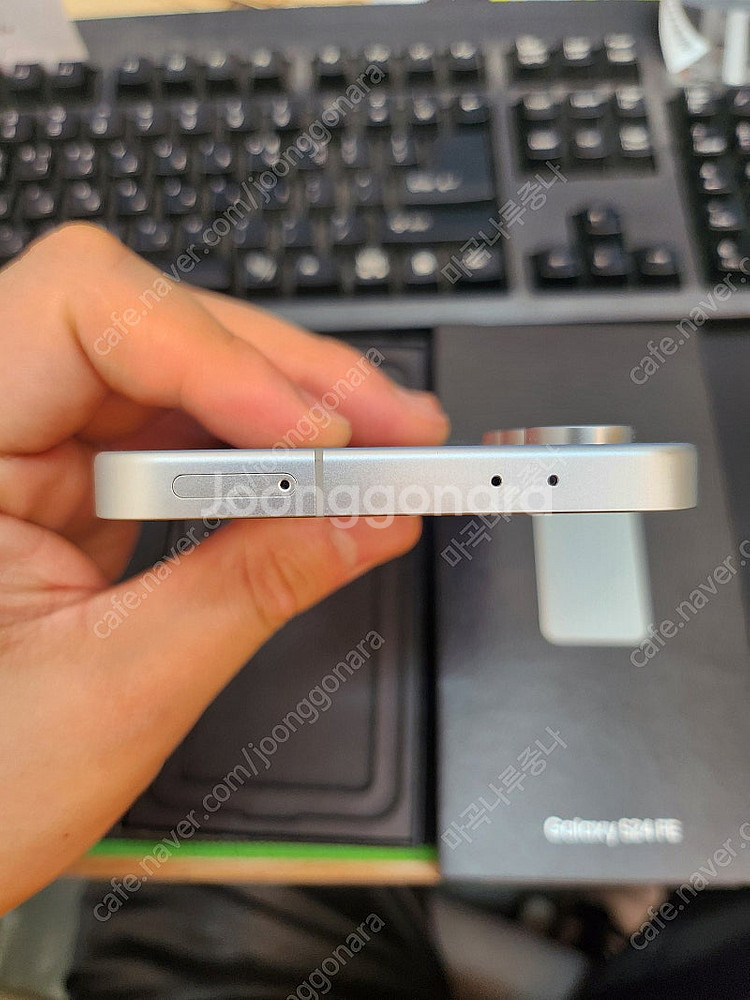 갤럭시S24FE 그레이 256GB 새것같은 중고47만팝...--5