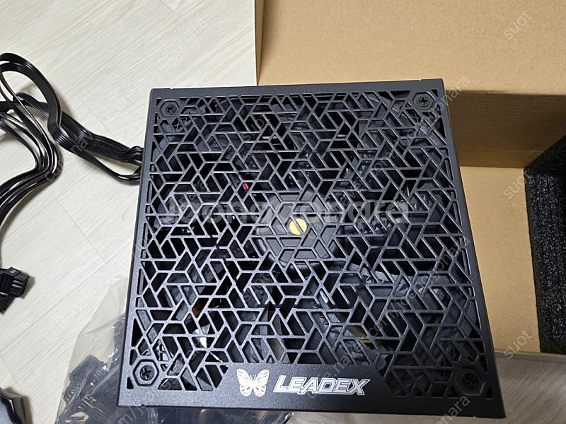 슈퍼플라워 SF-1200F14XP 리덱스7 프로 플래티...--2