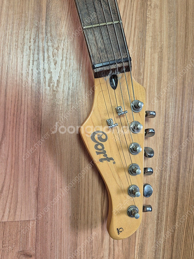 콜트 일렉기타 G250 저렴하게 판매합니다--1