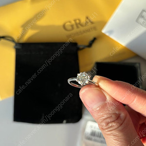 모이사나이트 다이아몬드 반지 1캐럿 (새제품) 이미지