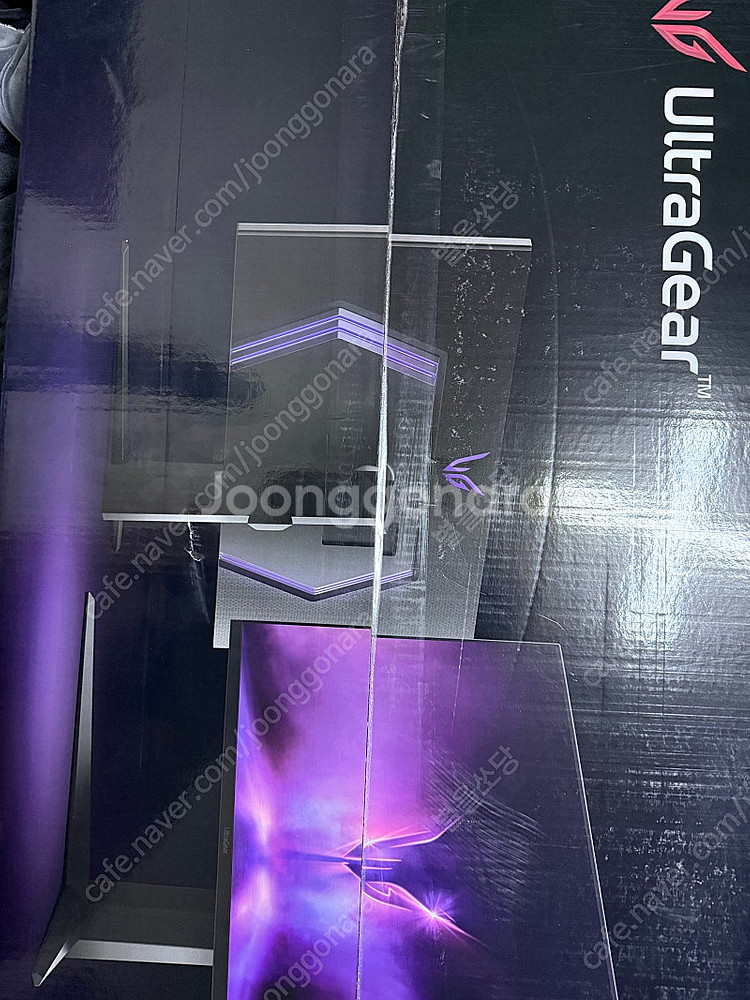 LG 울트라기어 32GQ950 팝니다--1