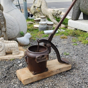 초대형 작두펌프 이미지