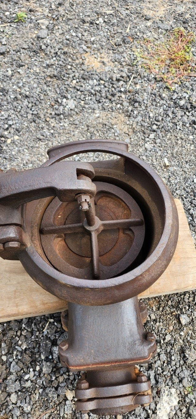 초대형 작두펌프 이미지