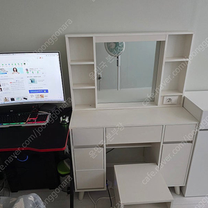 컴퓨터책상+화장대(조명+의자포함)+2단 서랍장 일괄판매