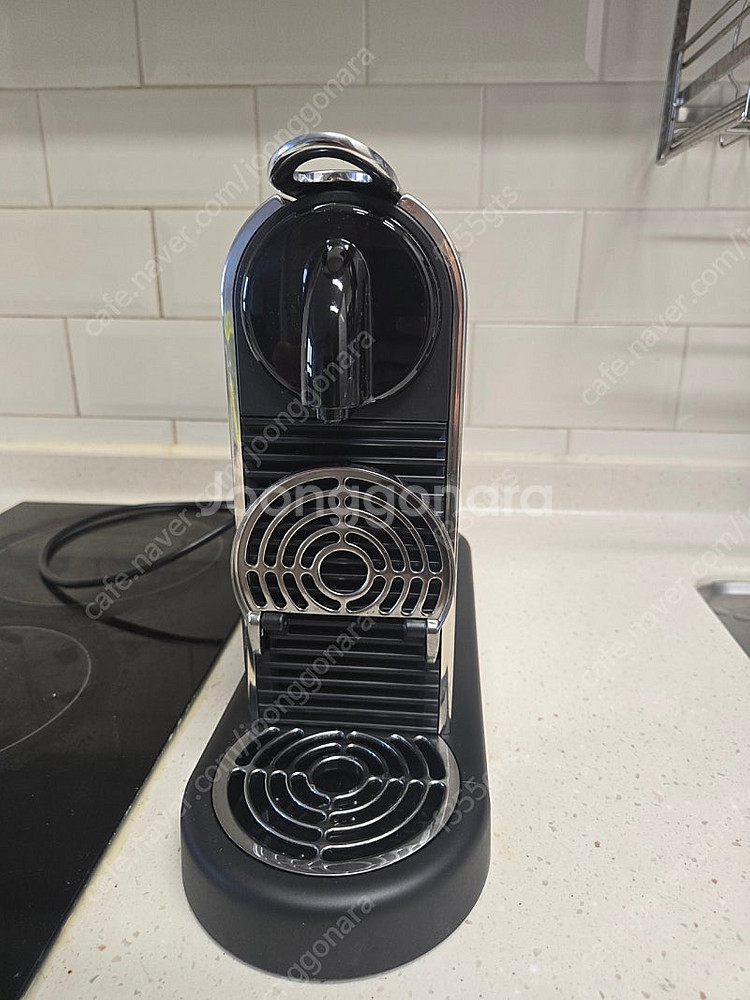 네스프레소 시티즈 플레티넘 C140 커피머신--0