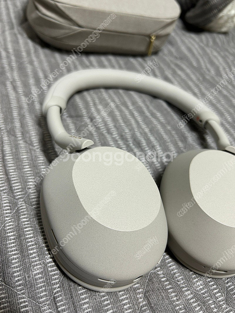 SONY WH-1000XM5 실버--1
