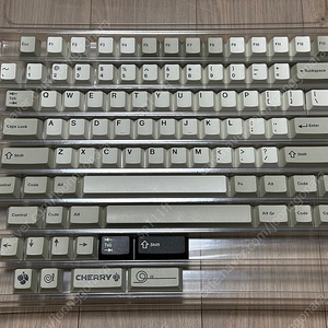 GMK 상팽이 (알파+U9) + GMK 레트로 포인트 키캡 커스텀 키보드 키캡 판매