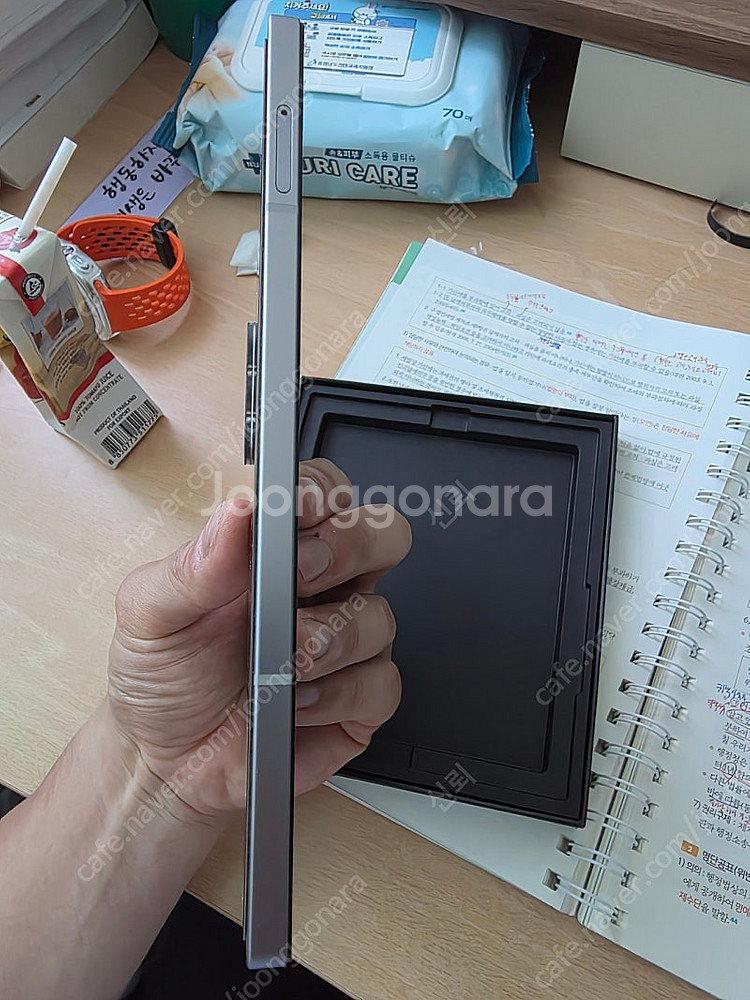 갤럭시 Z 폴드6 실버팜 256G(삼성케어 양도 가능)--5