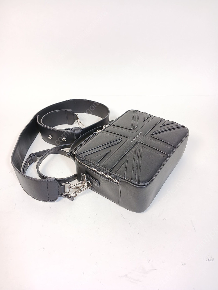 존리치몬드 U.J. 검정가죽 여성 카메라백 정품 존리치몬드--5