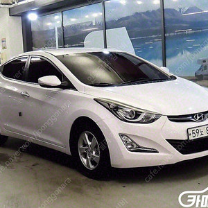 중고차 더 뉴 아반떼 1.6 GDI 스마트 2015 년식 흰색 중고차 가격