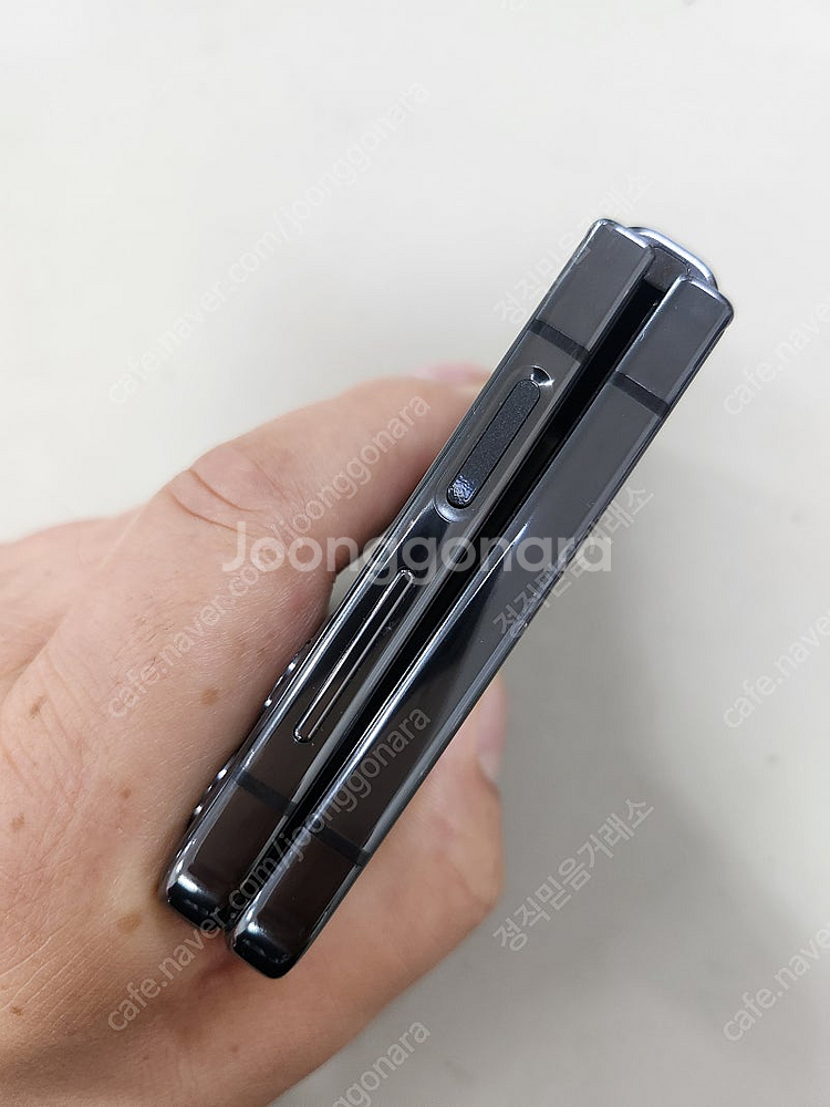 갤럭시Z플립4 256GB 블랙 수원 인근 전지역 무료배...--7