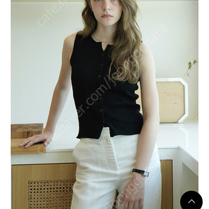 블레티 Summer Round Ribbed Button Knit Sleeveless (지수 착용) 나시 버튼 니트
