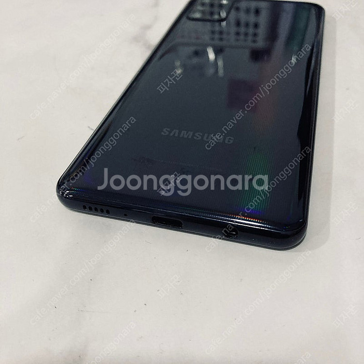 갤럭시 A31 블랙 64기가 매우깔끔한기기 6만원 판매합니다!--2