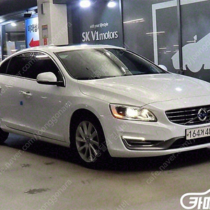 중고차 뉴S60 D2 (5인승) 2014 년식 흰색 상태 최상 중고차