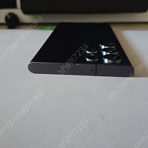 삼성 갤럭시 S22 울트라 블랙 512GB 액정 일부 손상