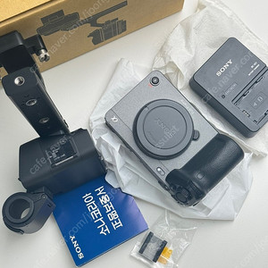 소니 FX3 , 135gm , 40G , 삼양 75.8 , A99m2 , 시그마 35.4 아트사무식