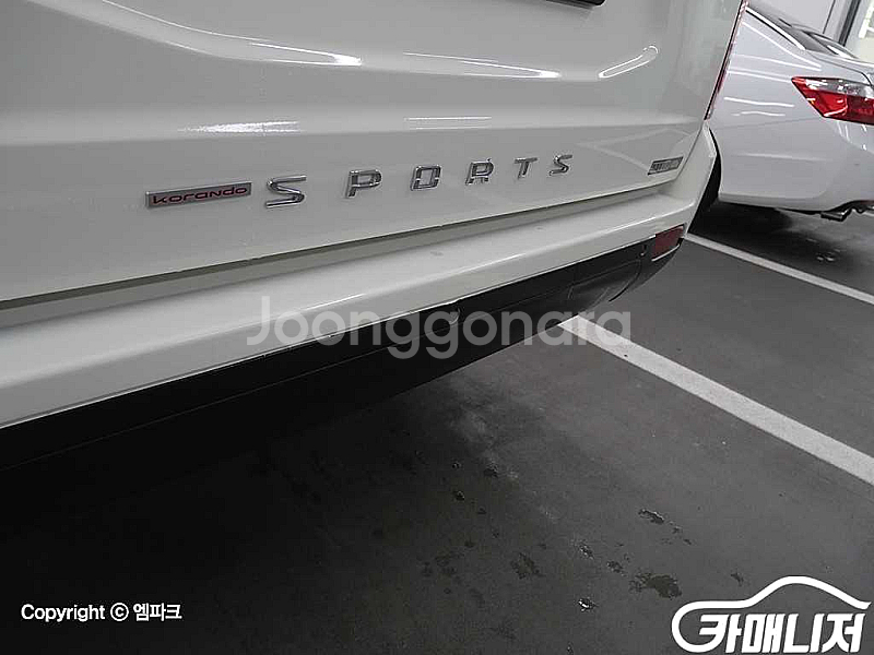 KG모빌리티(쌍용) 더뉴코란도스포츠 CX7(4WD) 중...--8
