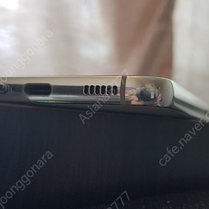 (개인)삼성 갤럭시 S22 화이트 256GB 초SS급 자급제 팝니다