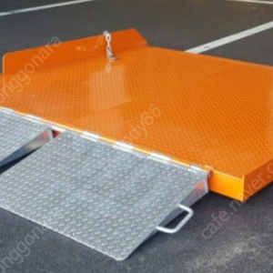 냉동 컨테이너 도크보드 삽니다.