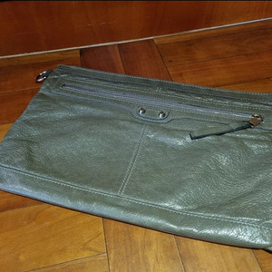 발렌시아가 클러치백 라지