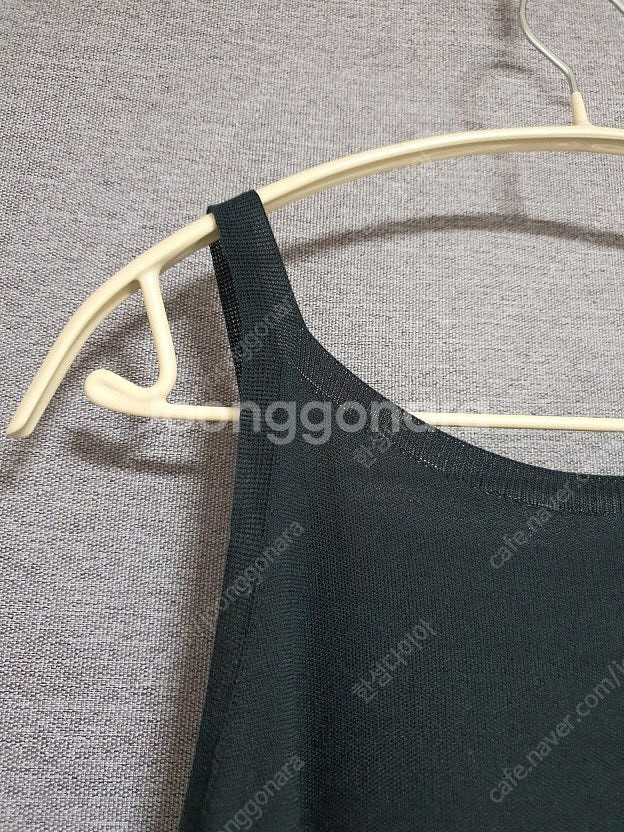 한섬 더캐시미어 24SS 슬리브리스 니트 드레스 S 사이즈 원피스 테이퍼드 팬츠 니트 스커트 자켓 코트--4