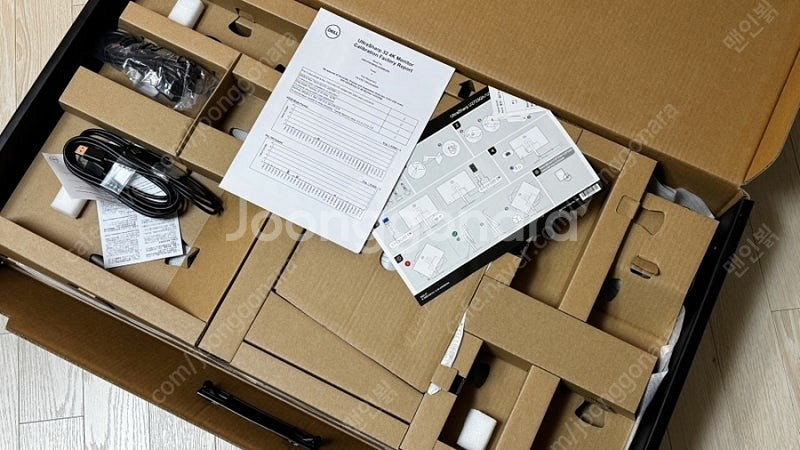 DELL U3223QE 4K 전문가용 모니터--1