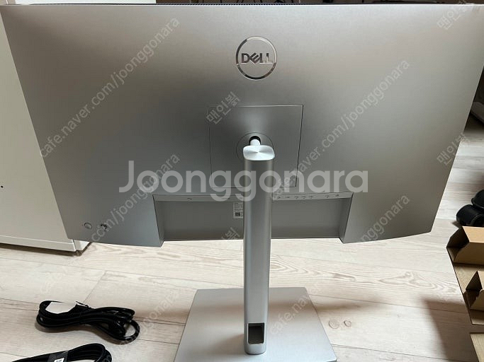 DELL U3223QE 4K 전문가용 모니터--2