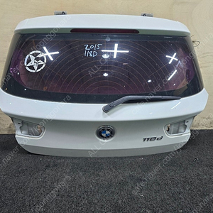 BMW F20 1시리즈 LCI 후기형 트렁크 백도어 25만원 *외장 부품은 재도장 후 사용을 권장합니다. (모든 외장 부품은 택배사지침상 파손면책 동의 후 발송됩니다)