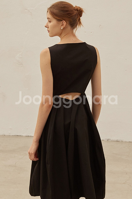 망고매니플리즈 컷아웃 원피스 블랙 S--0