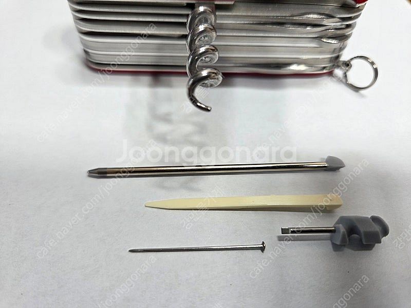 빅토리녹스 스위스 챔프 91mm (레드)--2