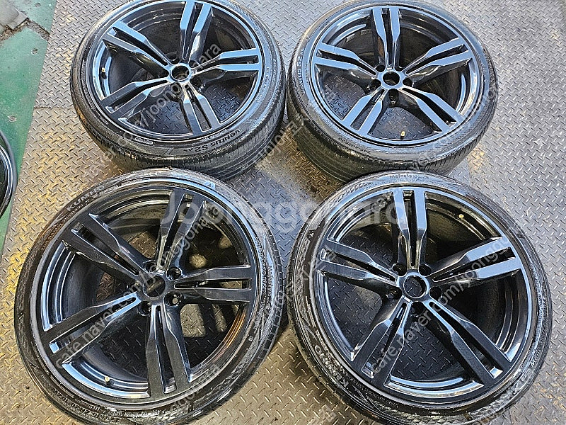 20인치 BMW 7시리즈 648M 유광블랙 중고휠타이어...--0