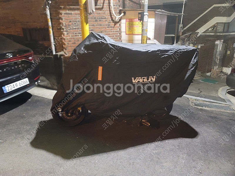 혼다 adv350 24년식 그레이 판매합니다.--4
