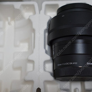 소니 시그마 30mm F1.4 렌즈 판매합니다