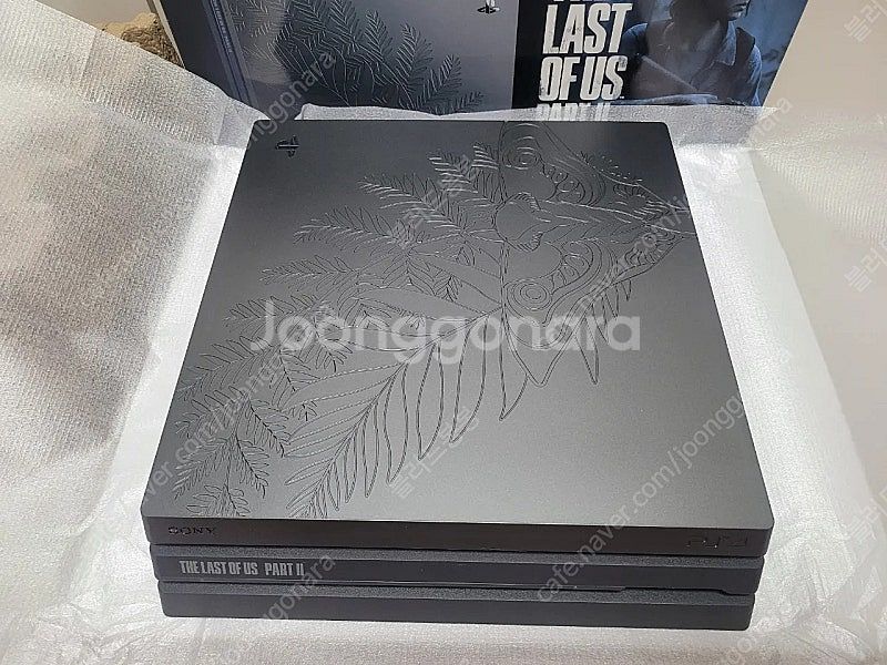PS4 프로 라스트 오브 어스2 리미티드 에디션 팝니다...--4