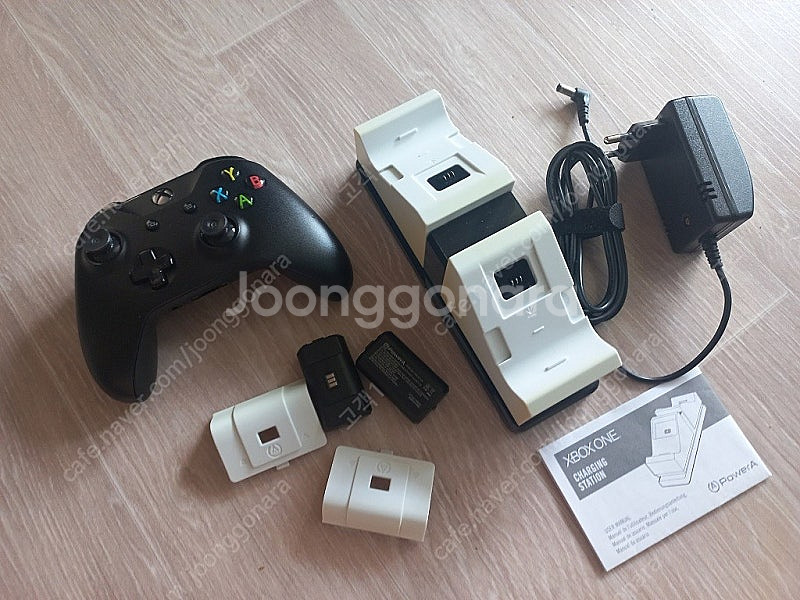 xbox 엑박패드 1개 및 충전 배터리 2개--0