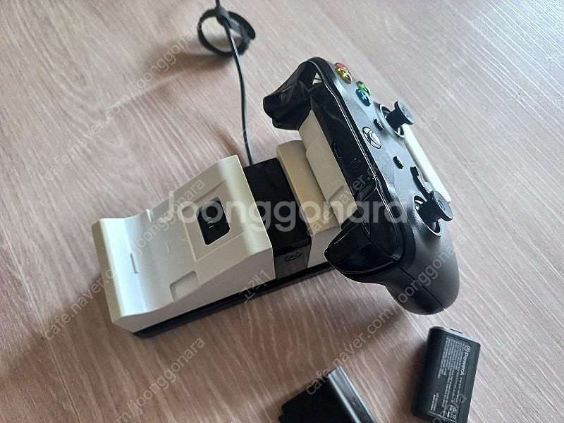 xbox 엑박패드 1개 및 충전 배터리 2개--4