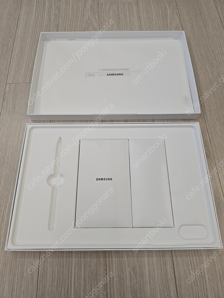 갤럭시 탭 S9 FE+ 5G 구성품 포함 빈박스 이미지
