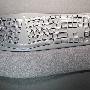 로지텍 ergo k860 무선키보드 팝니다. (서울직거래)