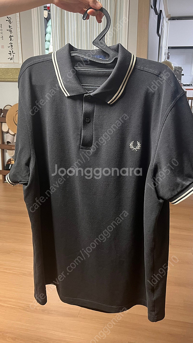 프레드페리 카라티 판매해요 1회착용 차콜 XL--0