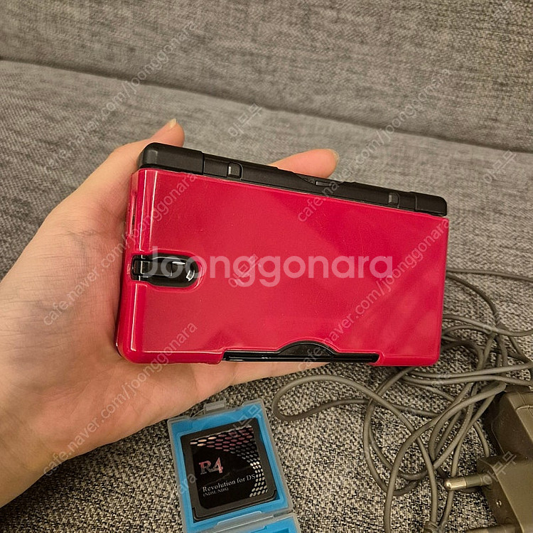 닌텐도ds lite 본체 + 충전기 + r4칩--2