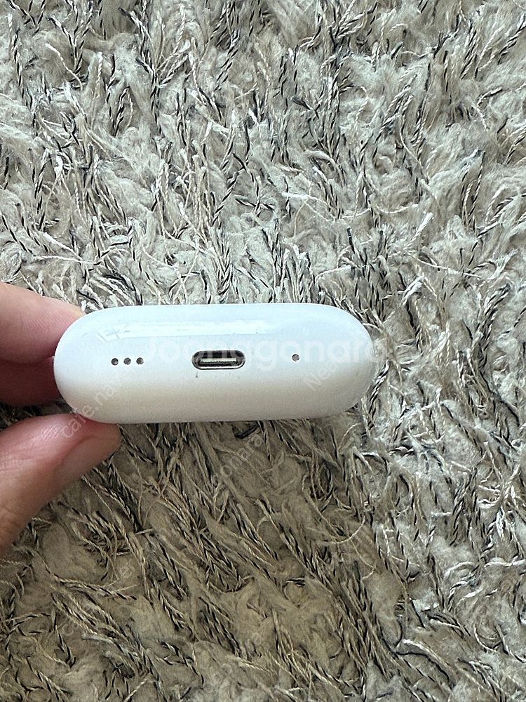 (S급)에어팟프로2 C타입 본체 판매합니다.--3