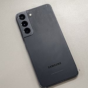 갤럭시 S22 블랙 22년 2월개통 파손X 불량화소X 가성비폰 18만에판매합니다
