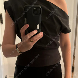 르메르 원 숄더 탑