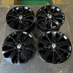 18인치 쌍용 올뉴렉스턴 유광블랙 순정휠 1대분 PCD130 7.5J +43